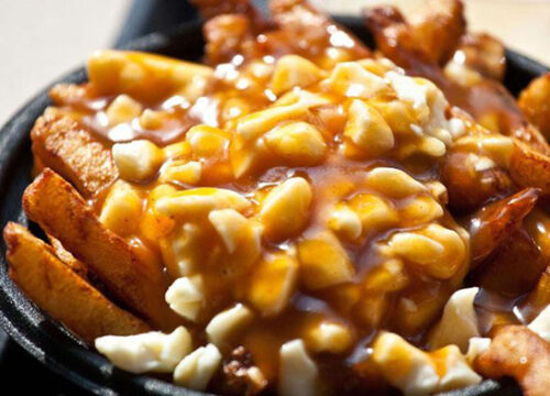 Poutine – Món ăn nhất định phải thử khi đến Canada