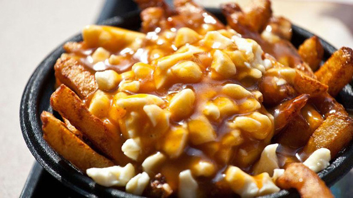 Poutine – Món ăn nhất định phải thử khi đến Canada